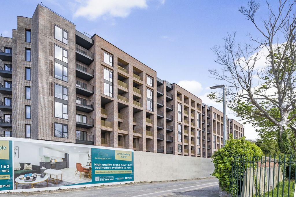 Property photo 1 of 10 External