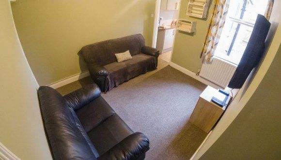 Property photo 2 of 7 Lounge
