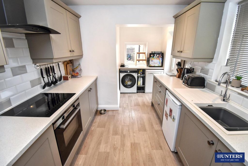 Property photo 1 of 15 Kitchen