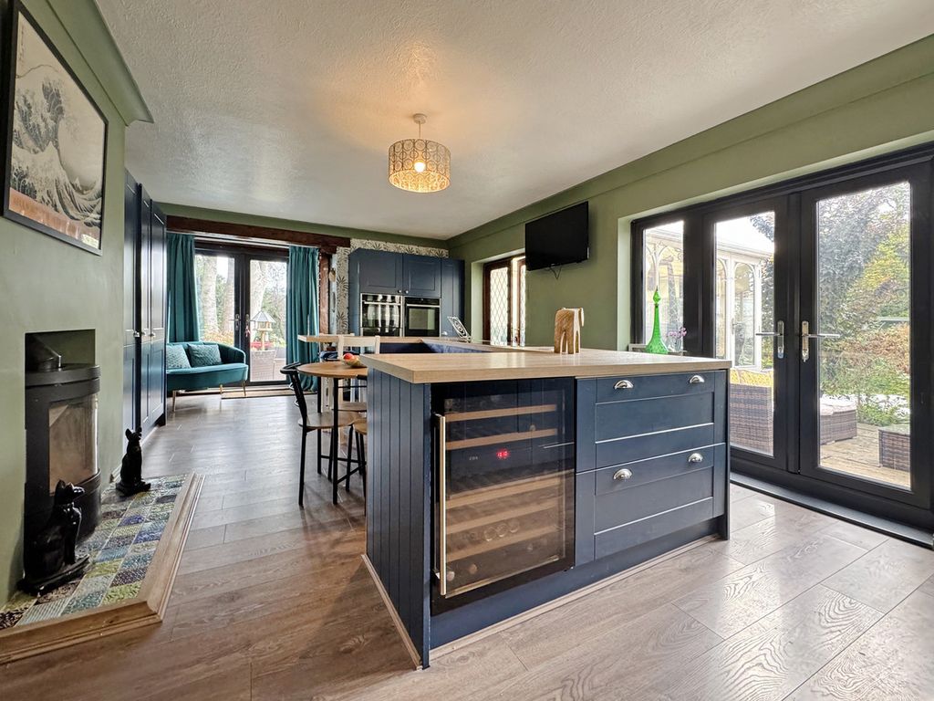 Property photo 2 of 50