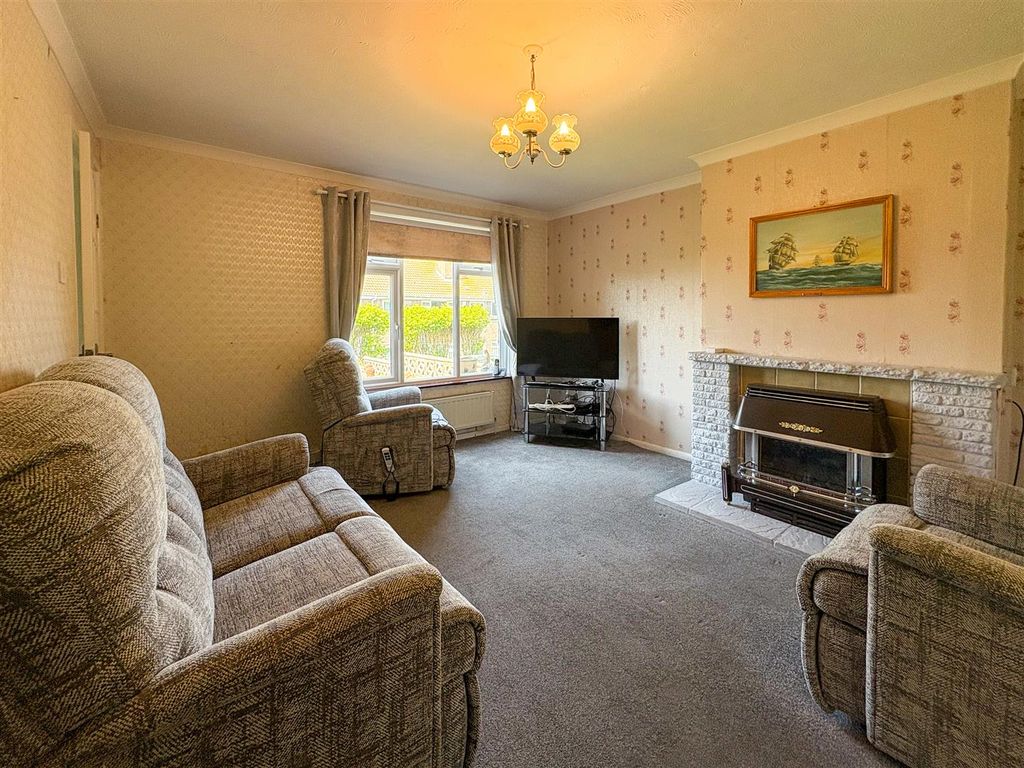 Property photo 3 of 24