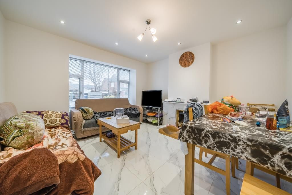 Property photo 2 of 19 Reception