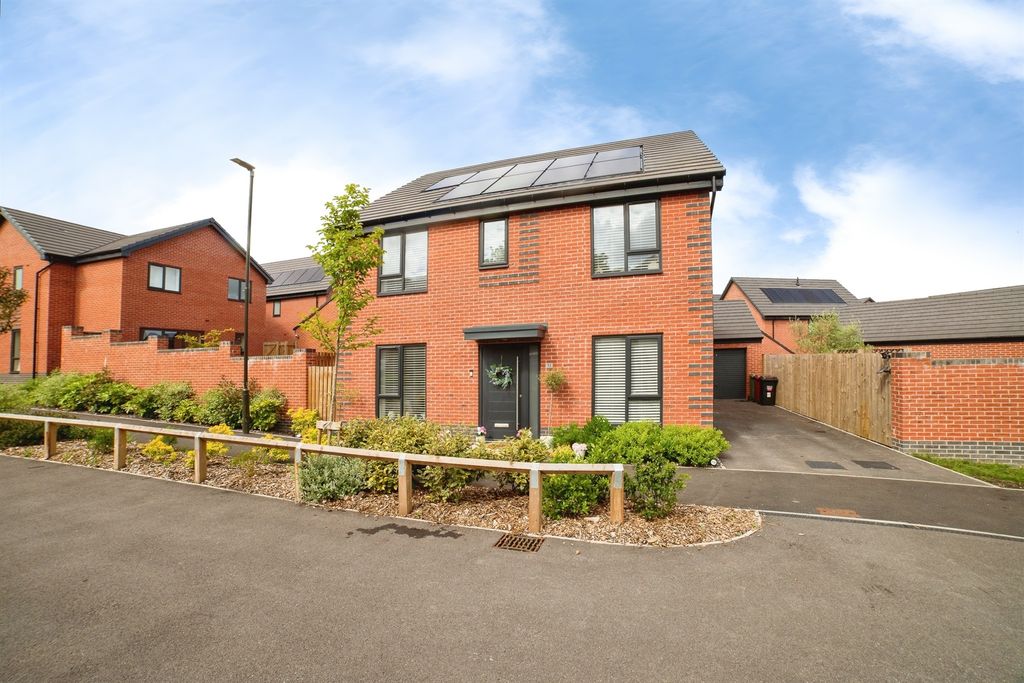 Property photo 1 of 30