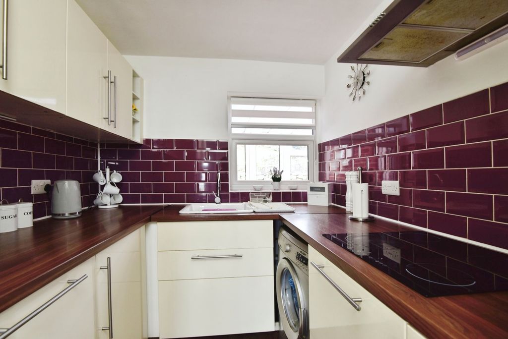 Property photo 2 of 19 Pbox-Img.Jpg