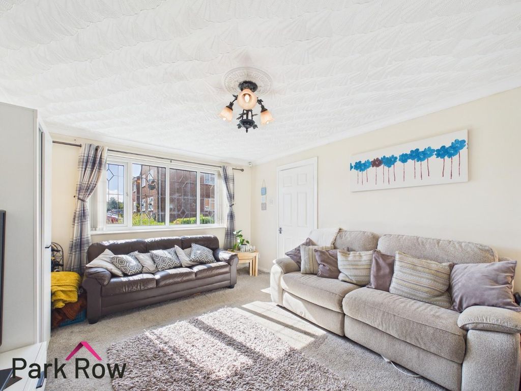 Property photo 3 of 24