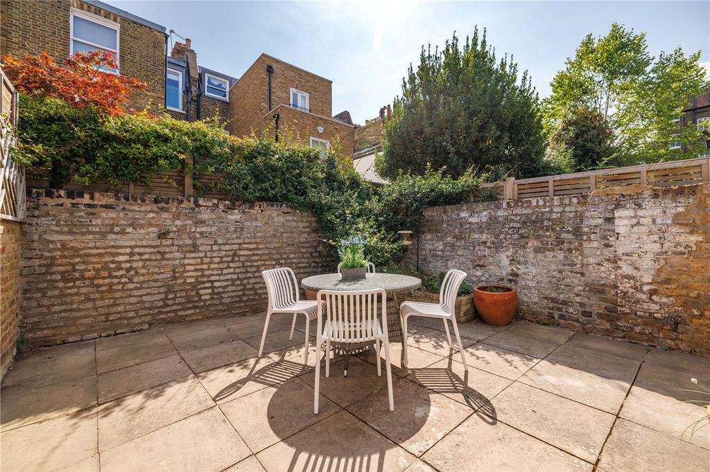 Property photo 3 of 12 Picture No. 70