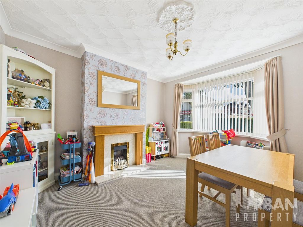 Property photo 2 of 12 Cam03038G0-Pr0198-Still001.Jpg