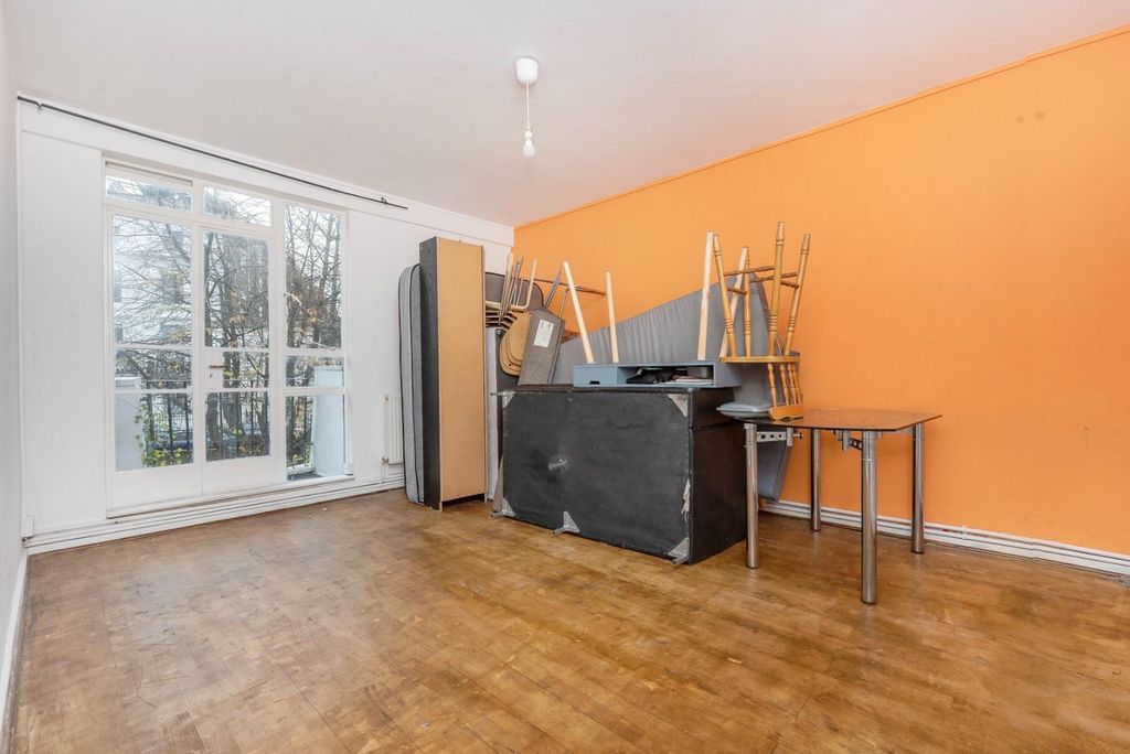 Property photo 1 of 10 Reception