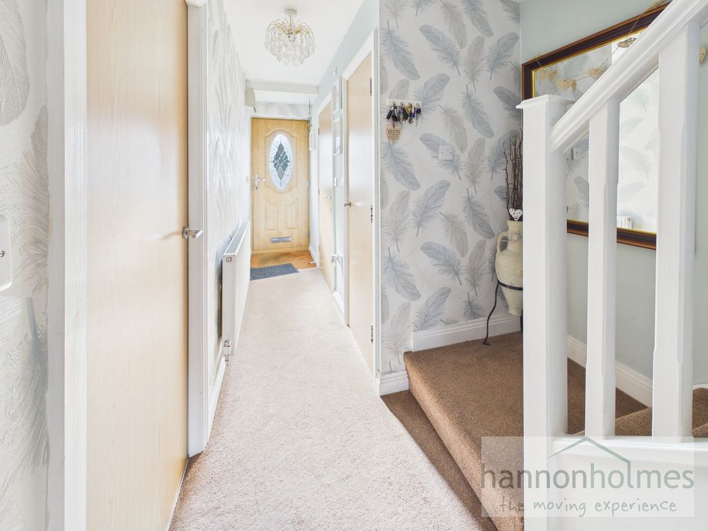 Property photo 2 of 38 Cam05283G0-Pr0164-Still017