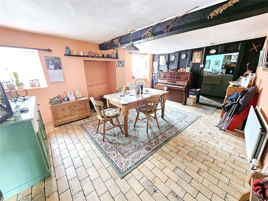 Property photo 2 of 18 Picture No. 07