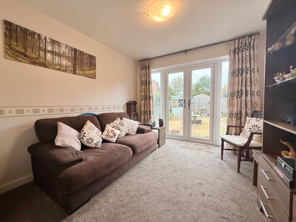 Property photo 3 of 13 Sitting Room
