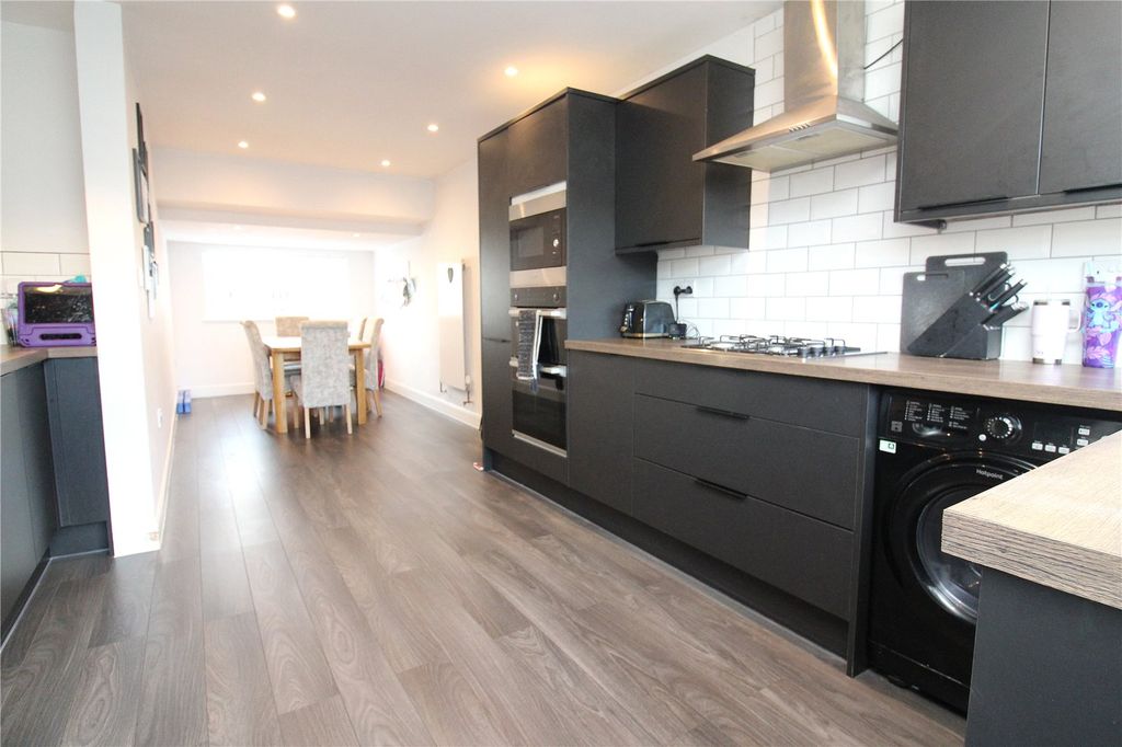 Property photo 3 of 15 Picture No. 09