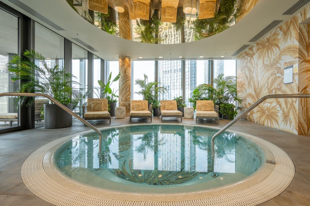 Property photo 3 of 24