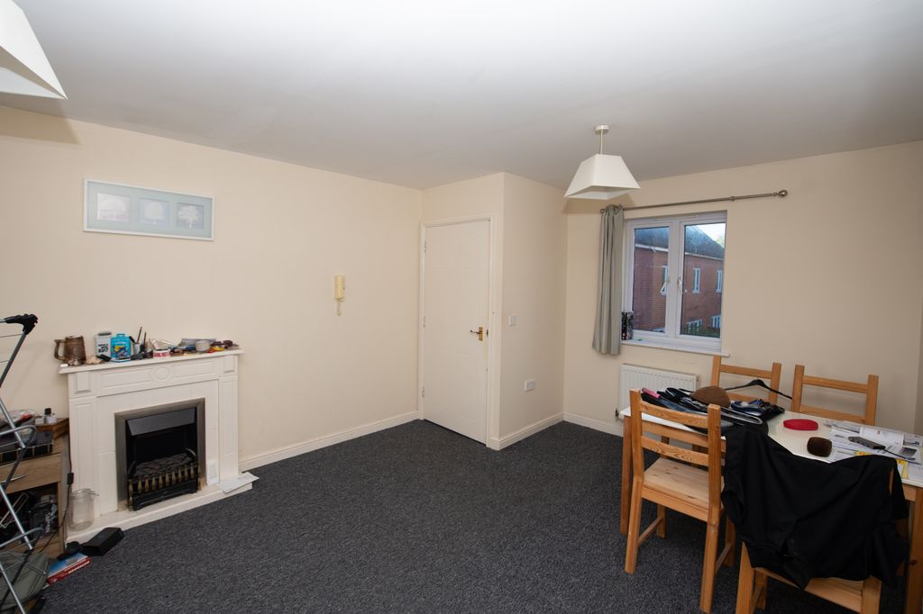 Property photo 3 of 22