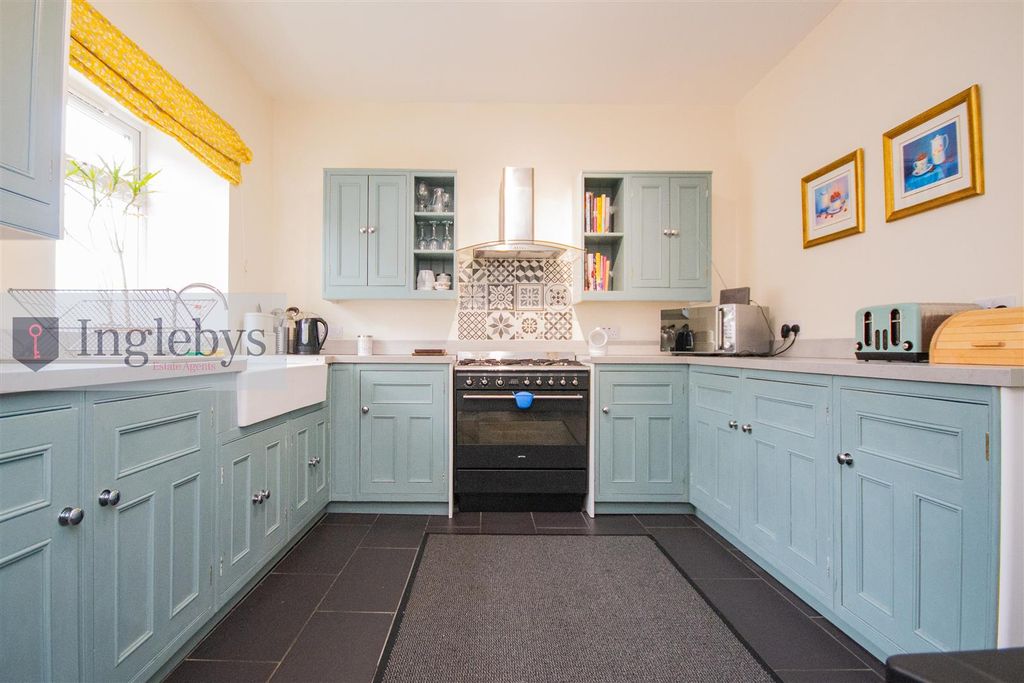 Property photo 2 of 49 Mulgrave House