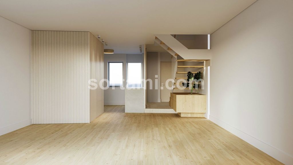 Property photo 2 of 33