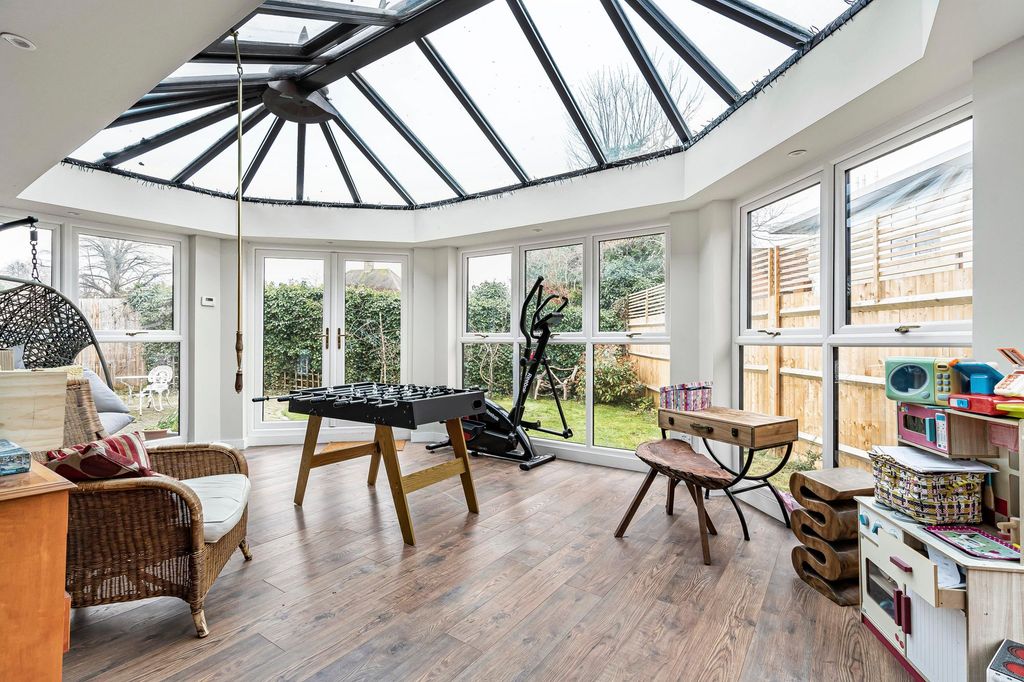 Property photo 3 of 15