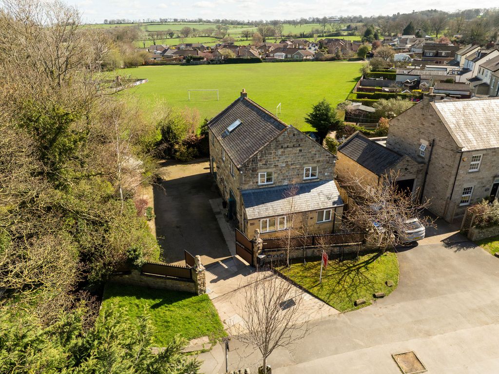 Property photo 1 of 21