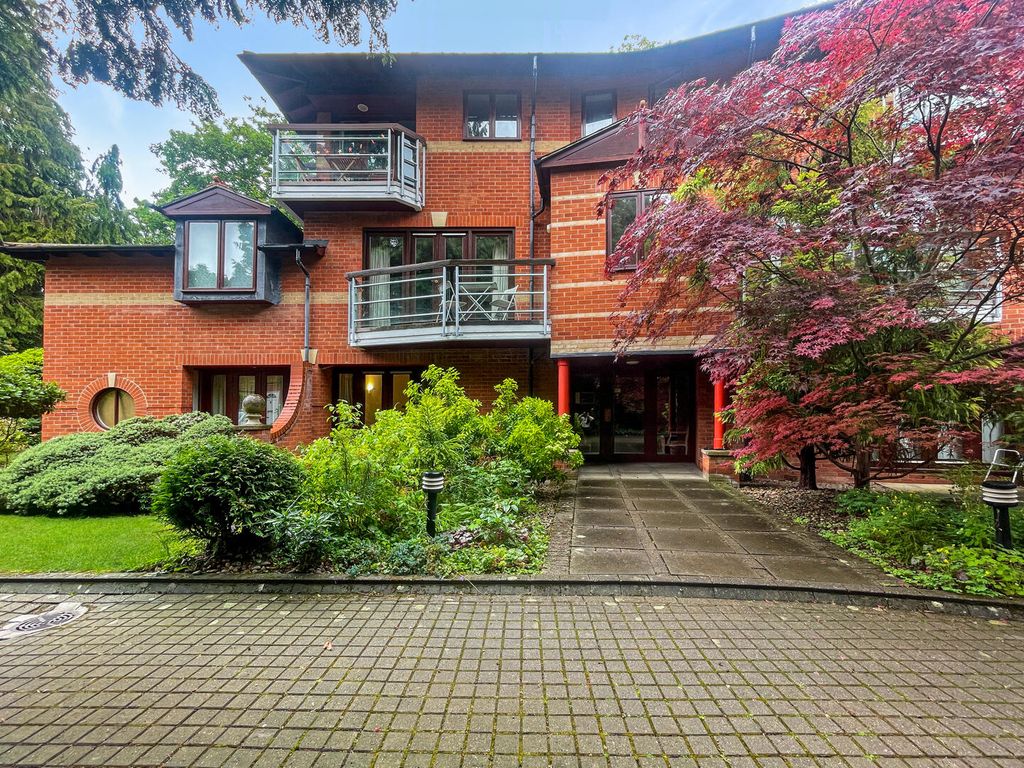 Property photo 1 of 13 Front (Exterior)