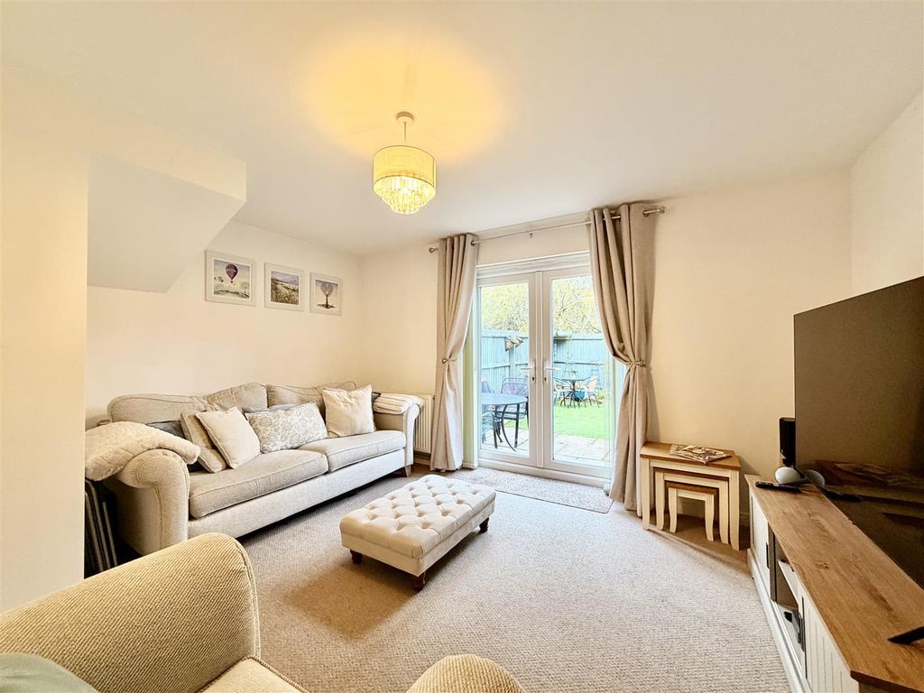 Property photo 2 of 21 2