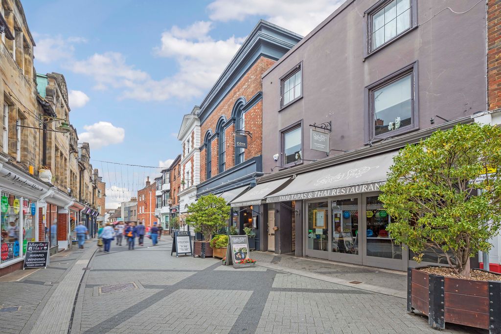 Additional image 12 of 3 bed flat for saleWimblehurst Road, Horsham RH12
