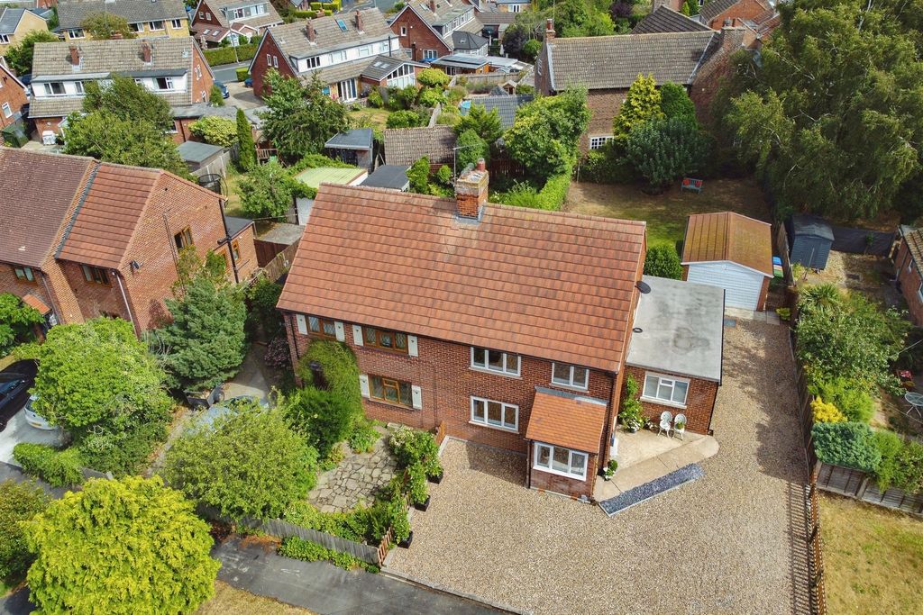 Property photo 2 of 21