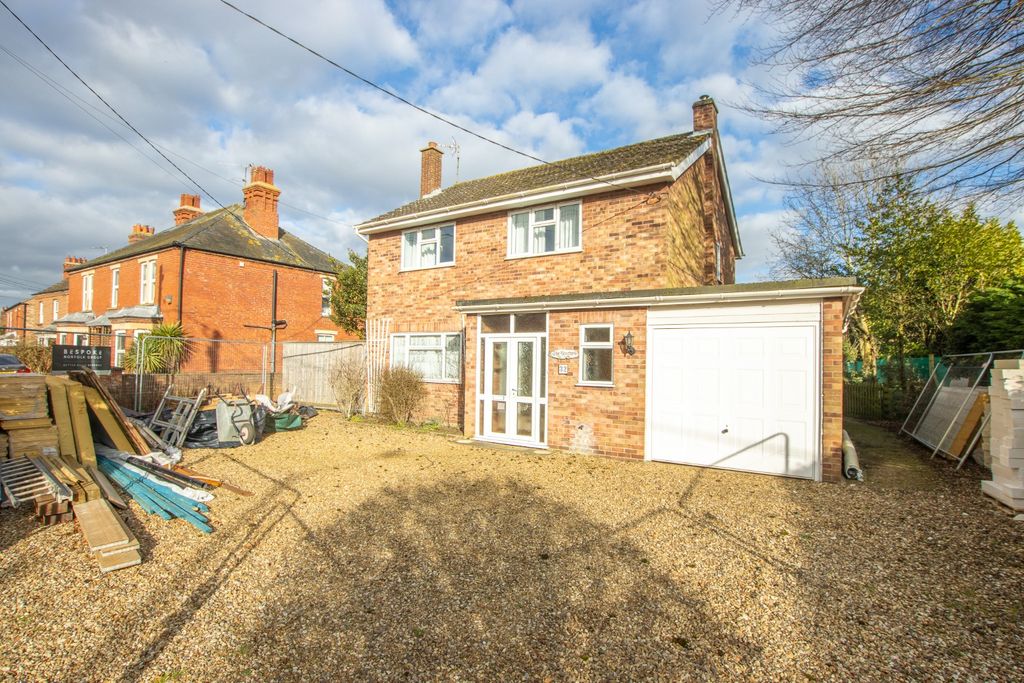 Property photo 2 of 16 3978507