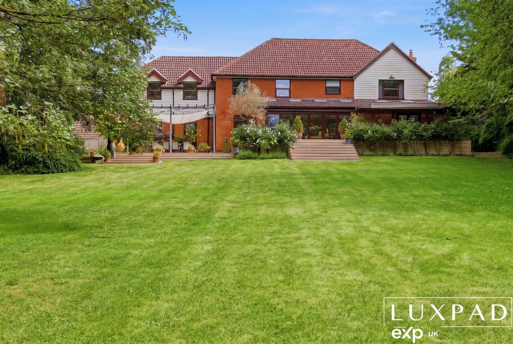 Property photo 3 of 43