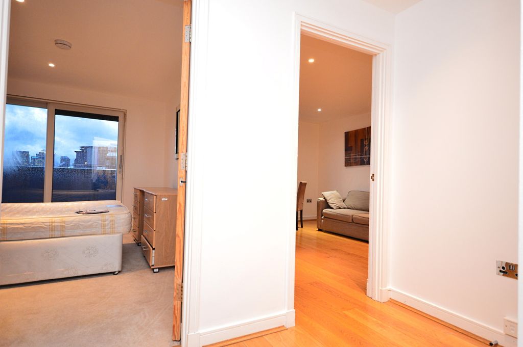 Property photo 3 of 9 Gallery