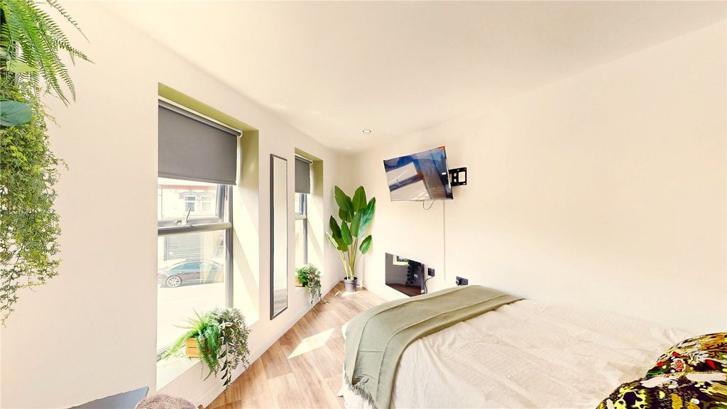 Property photo 1 of 4 Picture No. 17