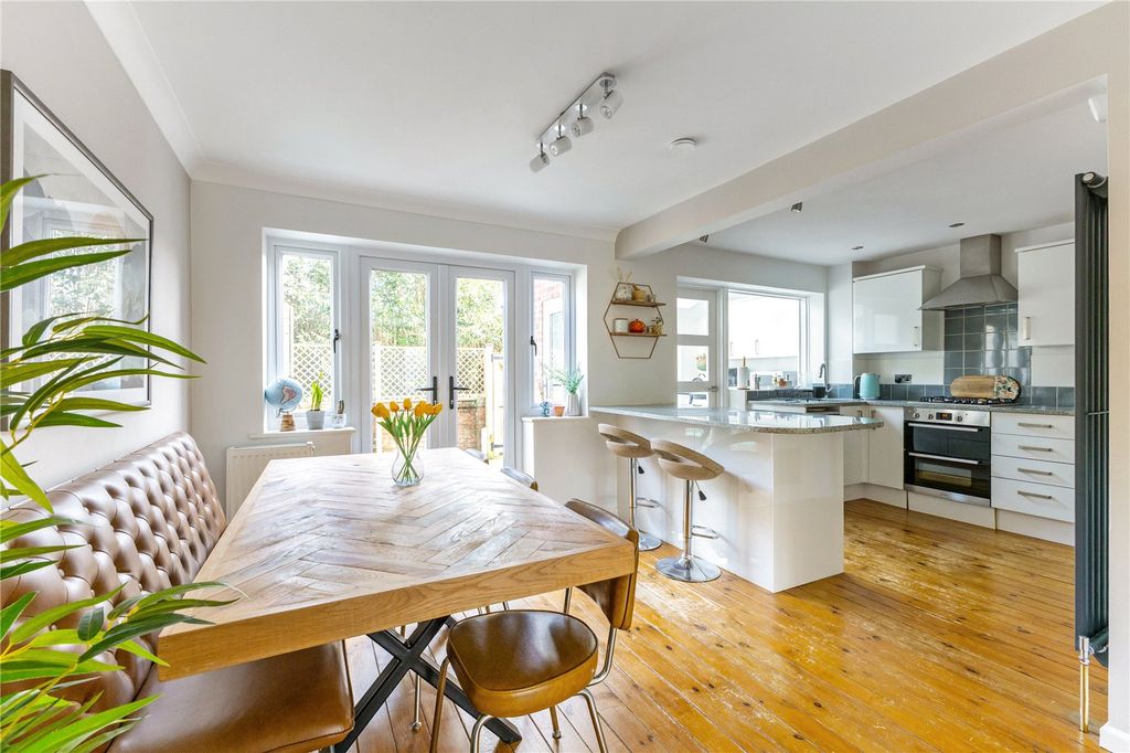 Property photo 3 of 19 Kitchen/Diner