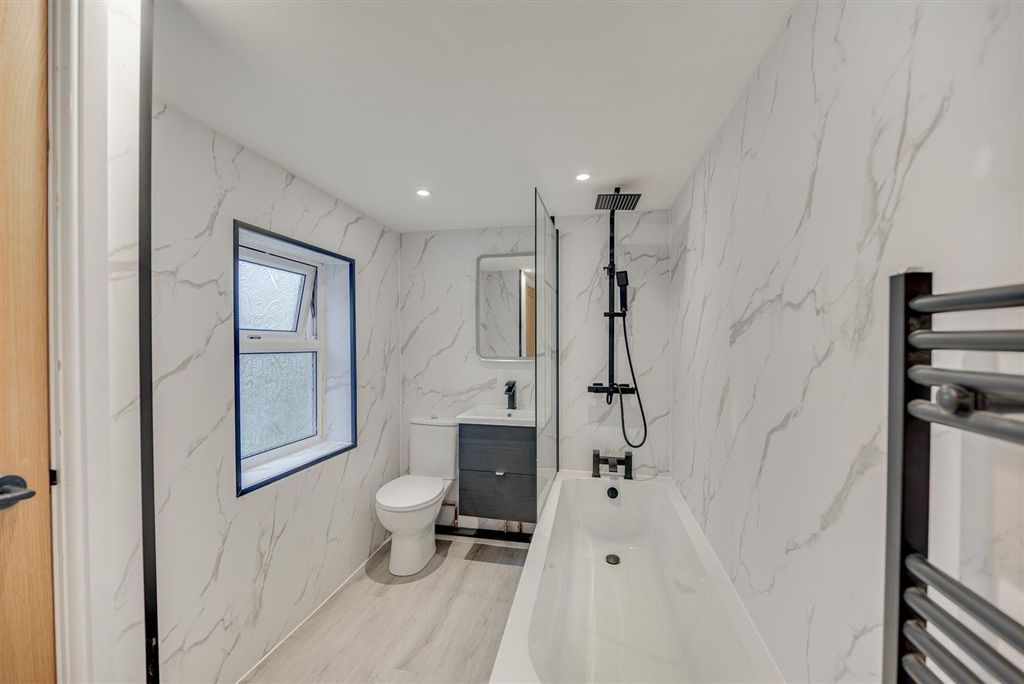 Property photo 2 of 17 Dsc_8580-Dsc_8584.Jpg