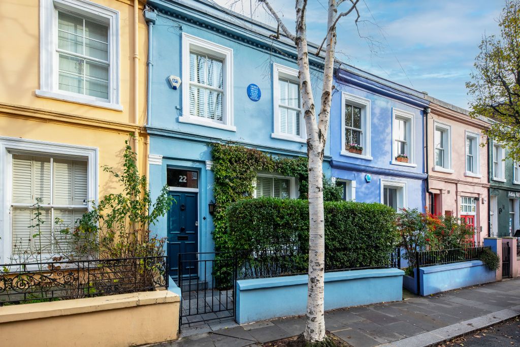 Property photo 1 of 11 01