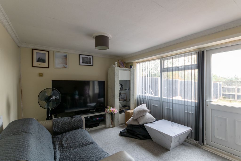 Property photo 2 of 8 Img_1155_1