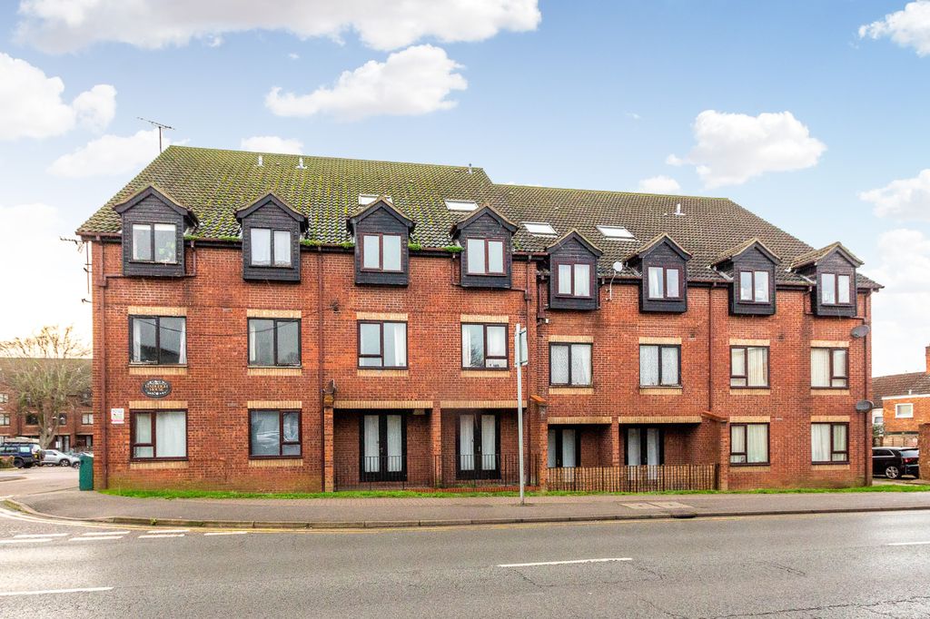 Property photo 1 of 6 Front (Whole Block Shown)