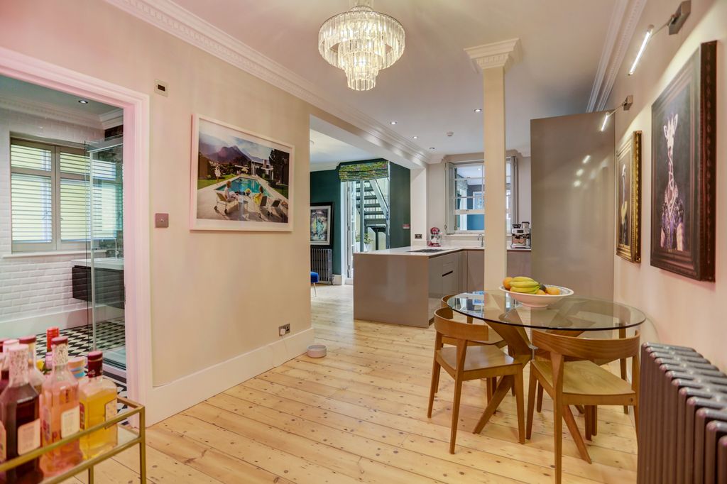 Property photo 3 of 14 Diningarea2