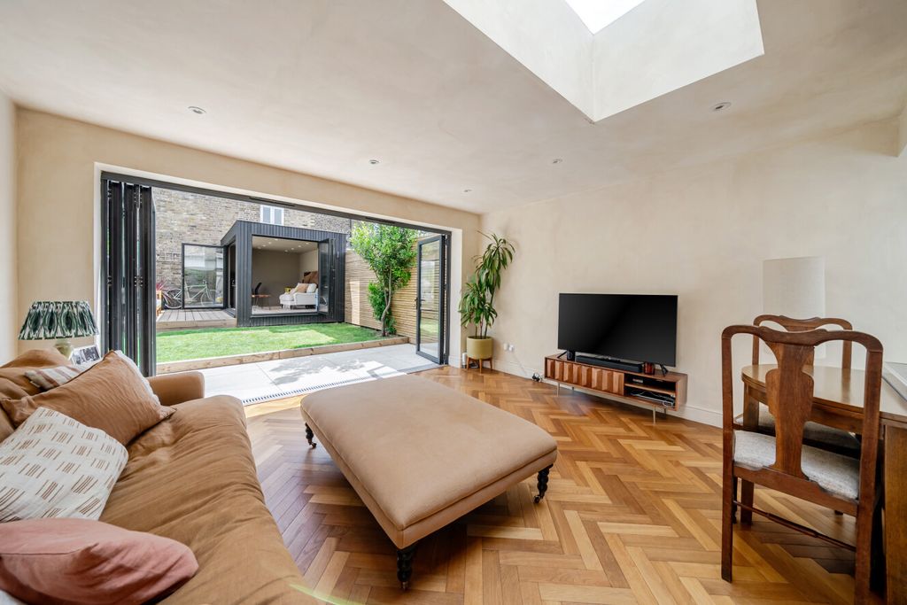 Property photo 1 of 29 1477022-24-6A33d4...