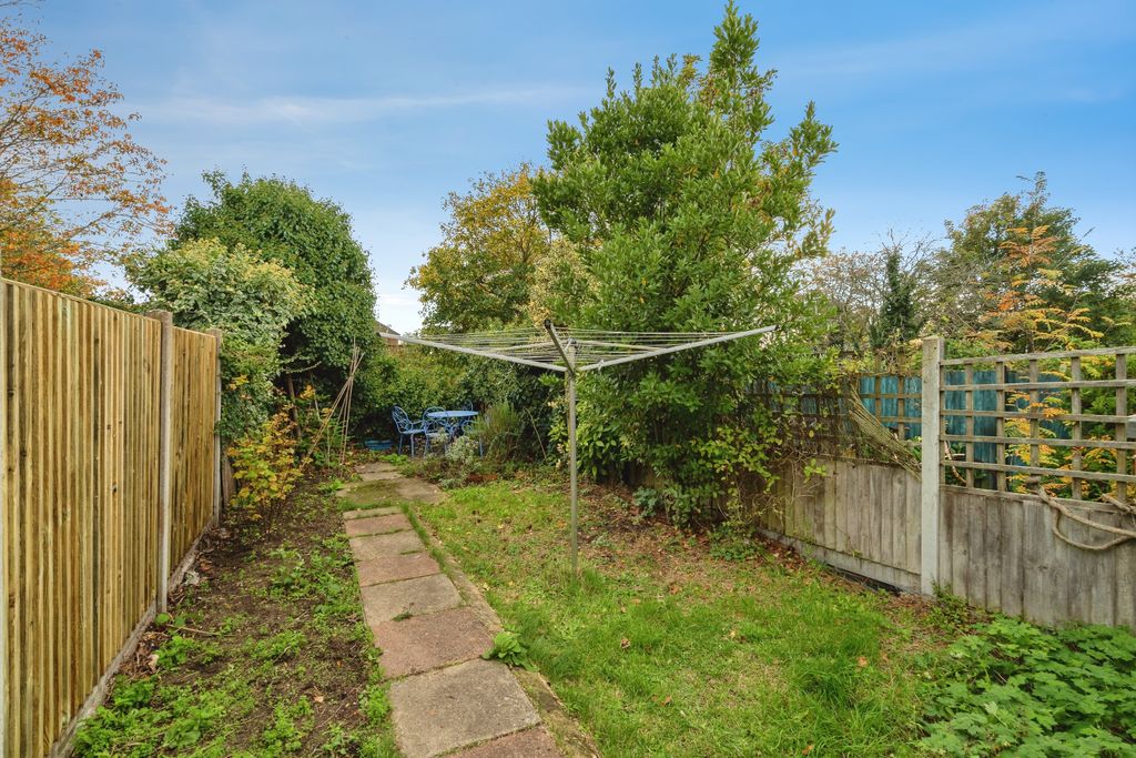 Property photo 3 of 21 Garden