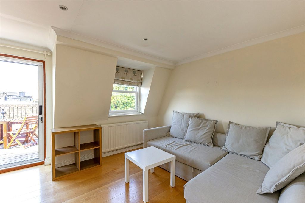 Property photo 3 of 18 Picture No. 03