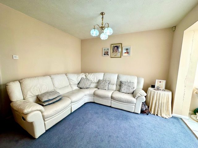 Property photo 2 of 24