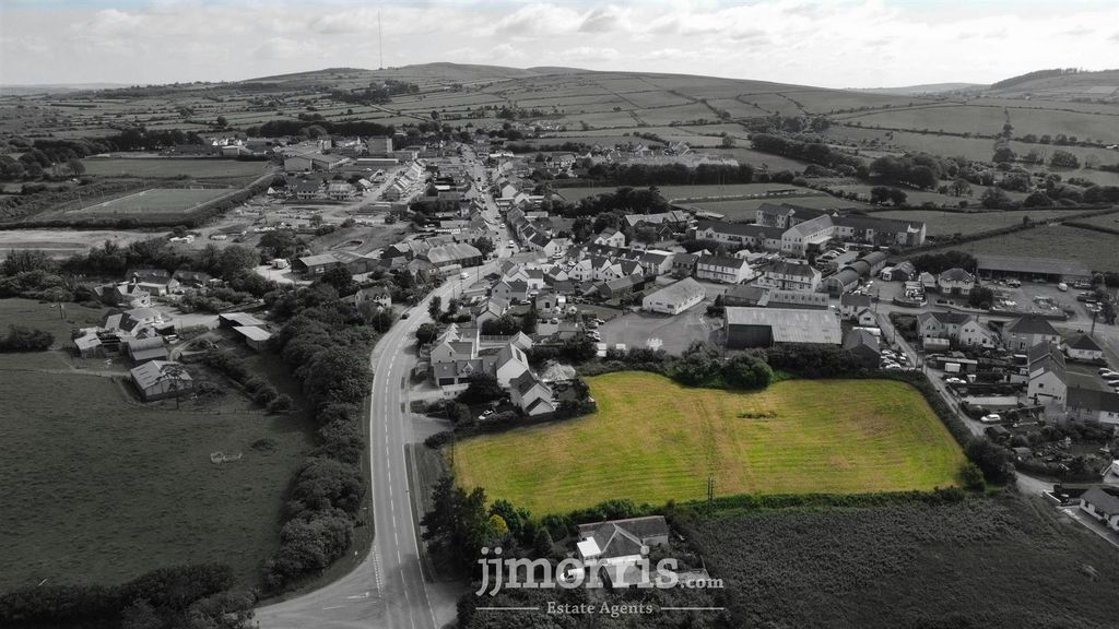 Property photo 1 of 8