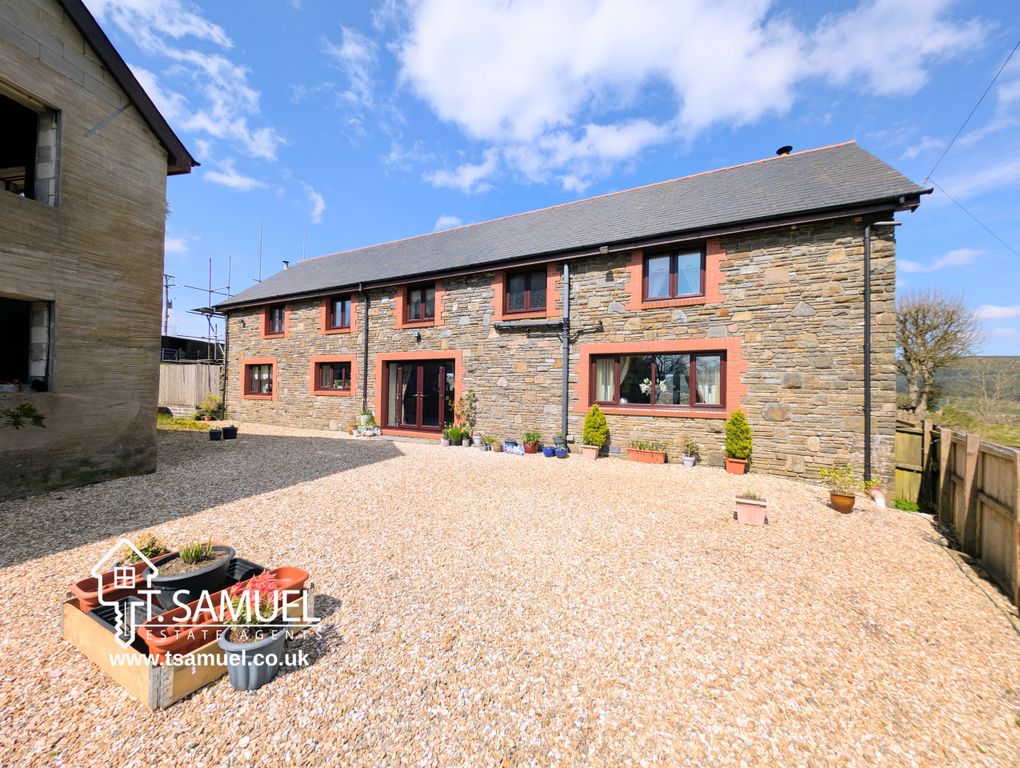 Property photo 3 of 60 Front