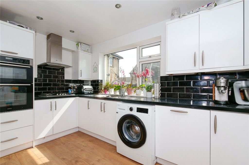 Property photo 3 of 13 Picture No. 01