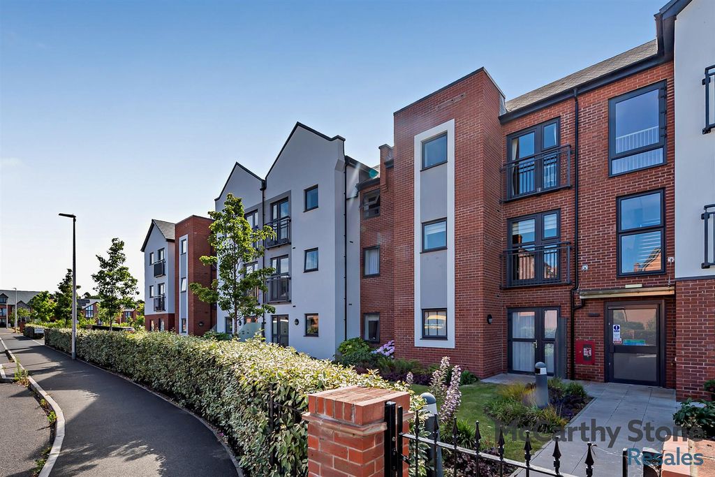 Property photo 1 of 21 Pym Court