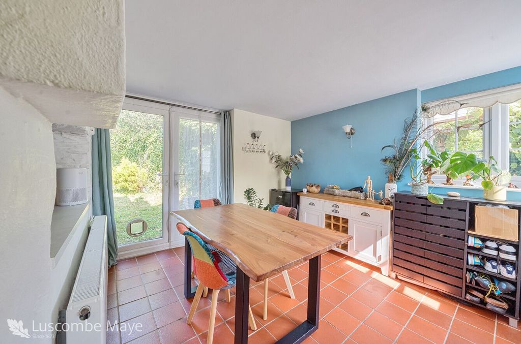 Property photo 2 of 21