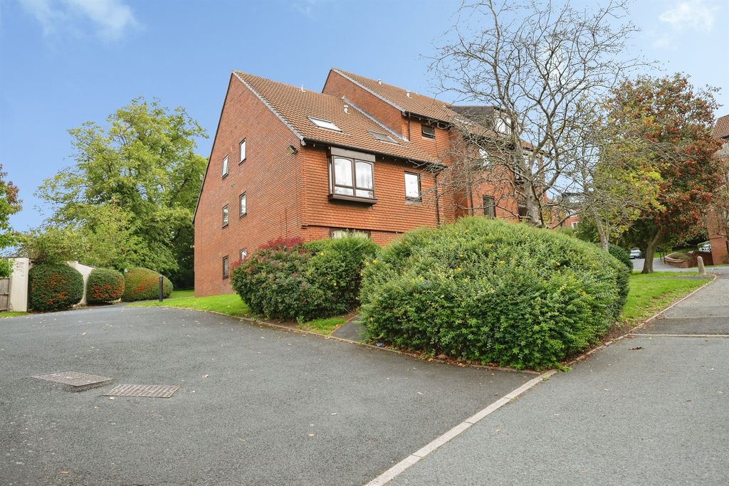 Property photo 1 of 15