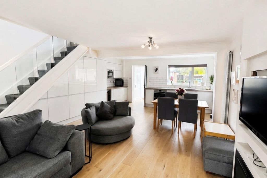 Property photo 2 of 13 41 Pen 2.Jpg