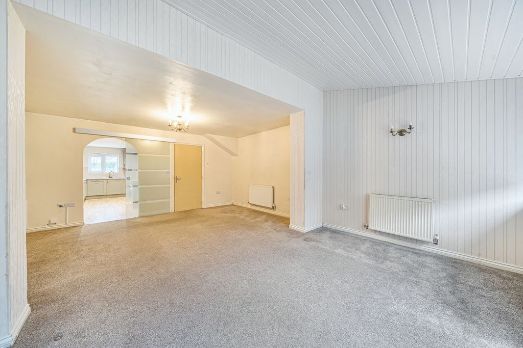 Property photo 3 of 23 1380800-15-691349...