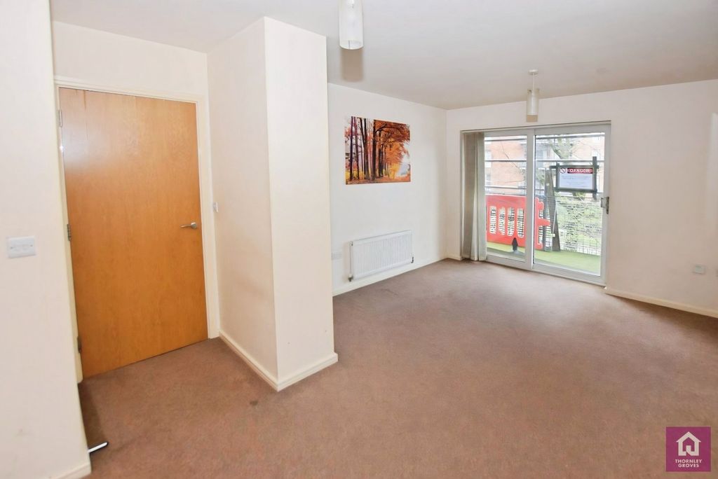 Property photo 3 of 9 Picture No. 22