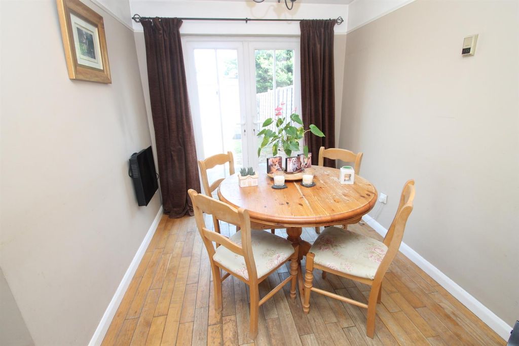 Property photo 3 of 13 Img_0245.Jpg